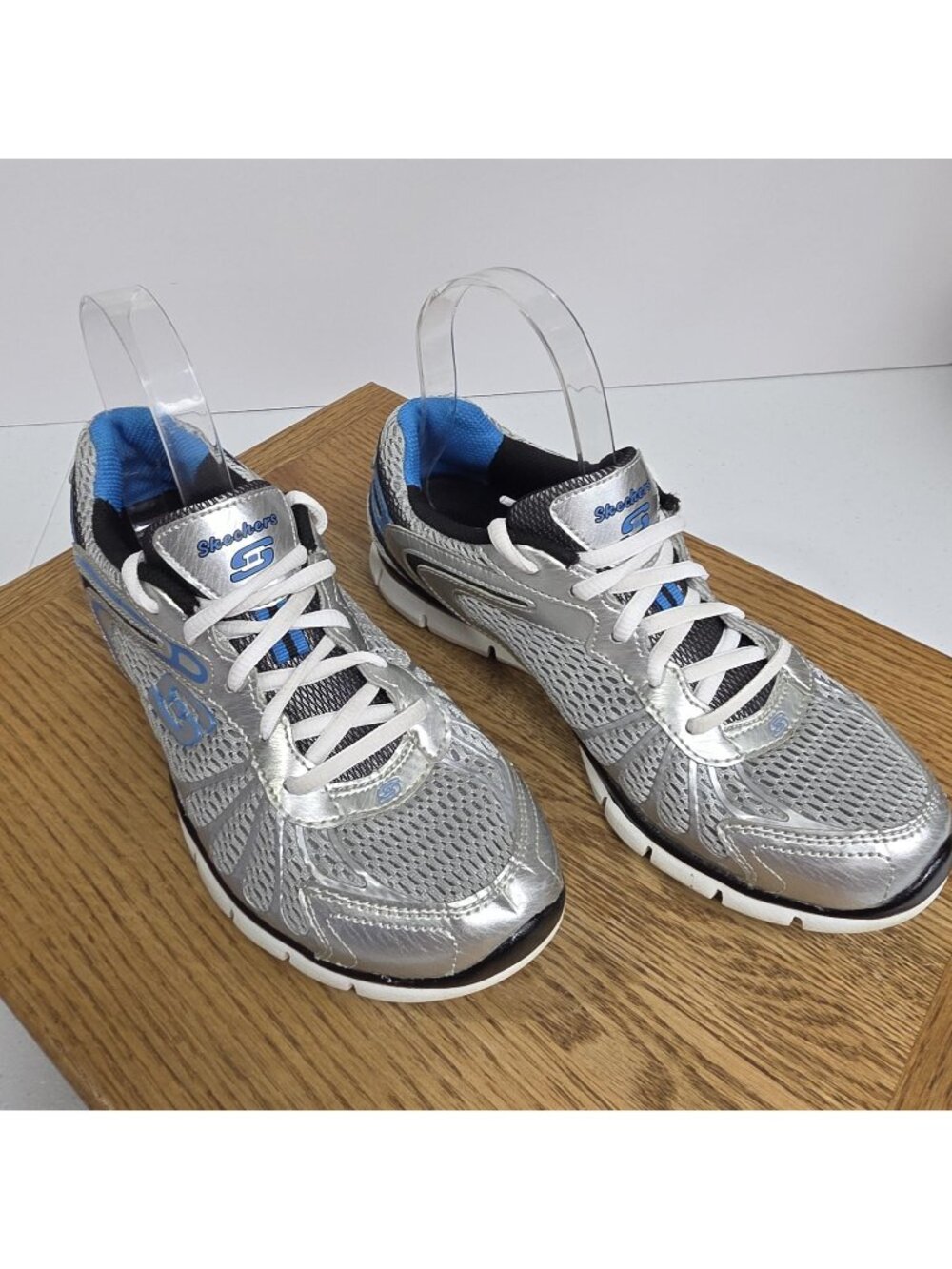 Skechers GOwalk Flex SN 22160 Shoes Women Size 7.5 Silver Athletic Sneakers